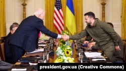 Президент Украины Владимир Зеленский и президент США Джо Байден (слева). Белый дом. Вашингтон, США, 21 сентября 2023 года