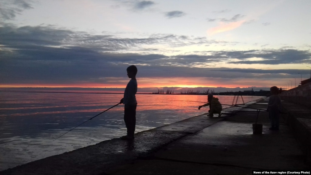 Рибалка на заході сонця&nbsp;