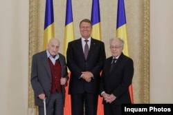 Cu prietenul său, Neagu Djuvara, celălalt secol de cultură și viață, după ce au fost premiați amândoi cu Ordinul Steaua României în rang de Cavaler.