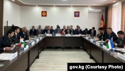 Встреча правительственных делегаций Кыргызстана, Таджикистана и Узбекистана.