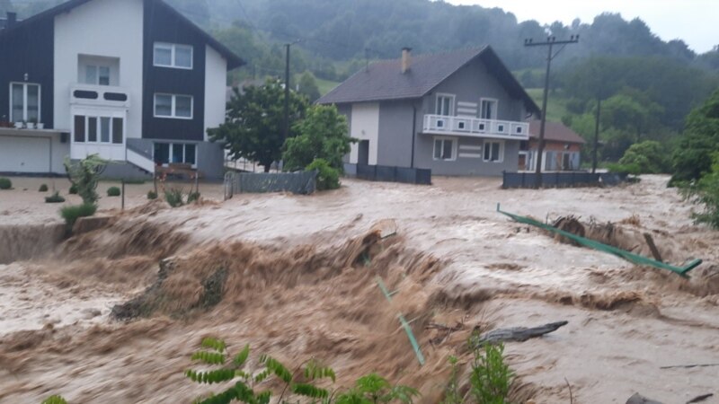 U Čeliću, na sjeveru BiH, stanje prirodne nepogode zbog poplava