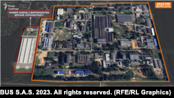 Дубнянский машиностроительный завод и завод «Кронштадт» на спутниковом снимке компании Airbus. Россия, сентябрь 2023 года