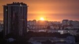 An explosion is seen in the sky above Kyiv during a Russian missile strike on September 21.<br />
<br />
Russian missiles pounded cities across Ukraine, killing at least two people and trapping others under rubble. The early morning missile attack was Russia&rsquo;s largest in over a month.