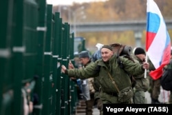 Российские мобилизованные перед отправкой на войну. Россия, Казань, 23 октября 2022 года