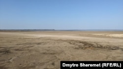 Каховське водосховище перетворилося на пустелю (фоторепортаж)