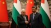 محمود عباس (چپ) رئیس تشکیلات خودگردان فلسطینی در دیدار با شی جین‌پینگ، رئیس‌جمهور چین 