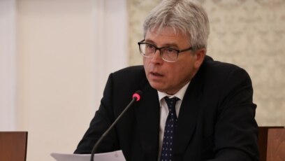 Управителят на Националната здравноосигурителна каса НЗОК Станимир Михайлов и новоизбраният