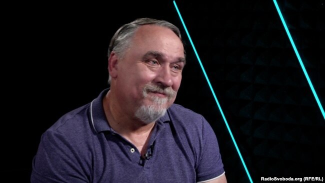 Письменник Віталій Капранов під час запису інтерв'ю, Київ, 19 червня, 2024 року