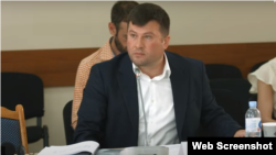 Iulian Muntean, în timpul audierii de către comisia pre-vetting