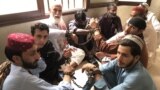 د پاکستان په کراچۍ ښار کې پوليسو سلګونه افغانان نيولي دي ــ انځور له ارشيفه
