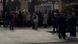 Diňle: Onlarça türkmenistanly nägilelik bildirip, ret edilen türk wizasy üçin puluny yzyna aldy