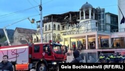 თბილისი. სასტუმრო „ამბასადორი" ხანძრის შემდეგ