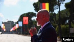 Kryeministri i Shqipërisë, Edi Rama, gjatë pritjes së liderëve që morën pjesë në samitin e Procesit të Berlinit. Tiranë, 16 tetor 2023. 