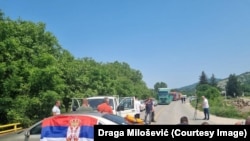 Blokada na Merdaru između Srbije Kosova. 