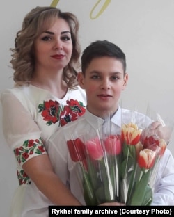 Андрій Рихель з мамою Тетяною. Фото з особистого архіву родини