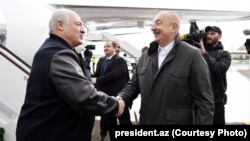 Аляксандар Лукашэнка і Ільхам Аліеў у аэрапорце Фізулі. Карабах, 17 траўня 2024 