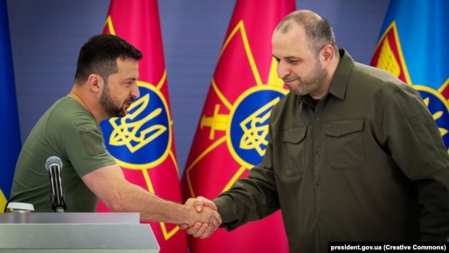 Президент України Володимир Зеленський під час представлення новопризначеного міністра оборони Рустема Умєрова. Київ, 7 вересня 2023 року