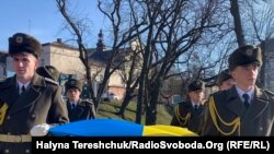 24 жителів Львова та Львівської області загинули під час Революції Гідності. Більшість була вбита снайперами, які цілились у голову, серце, шию протестувальників