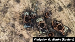 Знищені російські танки поблизу Богородичного на Донеччині, архівне фото