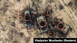 Знищені російські танки поблизу Богородичного на Донеччині, архівне фото