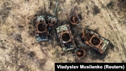 Знищені російські танки поблизу Богородичного на Донеччині, архівне фото