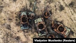 Знищені російські танки поблизу Богородичного на Донеччині, архівне фото