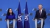 Presidentja e Kosovës, Vjosa Osmani, dhe sekretari i përgjithshëm i NATO-s, Jens Stoltenberg, gjatë një konference për media, në Bruksel, më 7 shtator 2023.