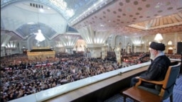 سخنرانی علی خامنه‌ای، رهبر جمهوری اسلامی، در آرامگاه خمینی؛ دوشنبه ۱۴ خرداد