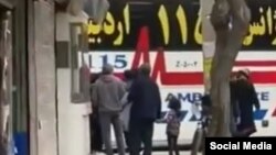 اعزام امدادگران به مدرسه دخترانۀ «معراج» در اردبیل در پی بروز مسمومیت‌های مشکوک با گاز 