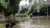 За даними Держслужби з надзвичайних ситуацій, станом на ранок 8 червня з підтоплених територій Херсонщини евакуювали 1995 людей, з яких 103 – діти