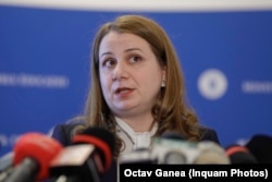 Ministrul Educației, Ligia Deca, a prezentat ieri reforma din învățământ, după modelul proiectului „România educată”, asumat de președintele Klaus Iohannis.