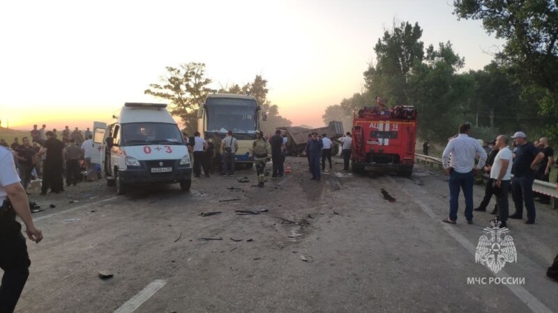 В ДТП с пассажирским автобусом в Дагестане погибли восемь человек