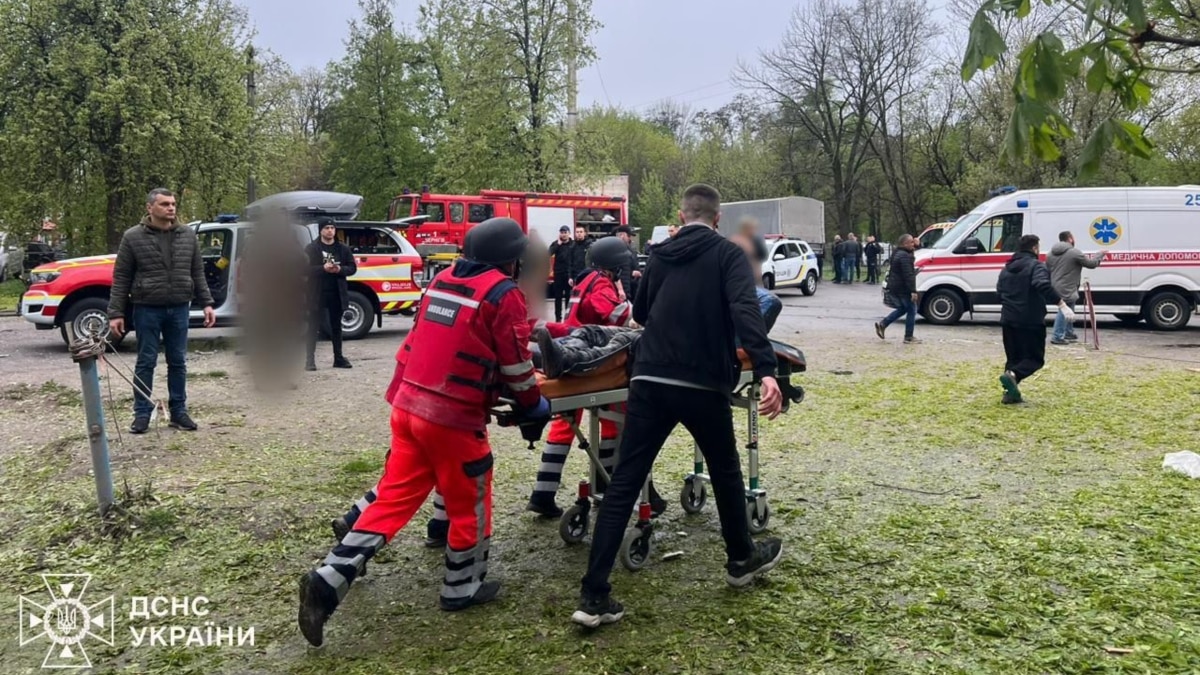 Ракетний удар по Чернігову: загинуло 17 людей, понад 40 госпіталізовано – влада