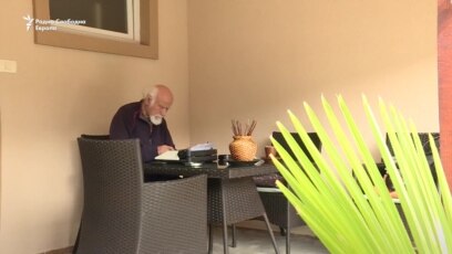 Тарапуза и Контра - „млади“ и на 90 години
