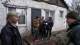 „Én voltam az egyetlen, aki itt maradt” – munkában a Szumi régió egyik mentőcsapata