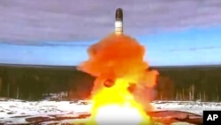 A Sarmat intercontinental ballistic missile is launched from Plesetsk in Russia's northwest in April 2022.