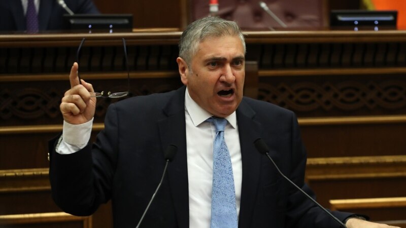 Ermənistan parlamenti müxalifətin demarkasiyaya dair bəyanat layihəsini rədd etdi