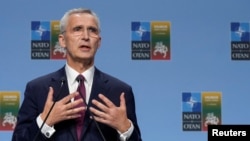 Șeful NATO, Jens Stoltenberg a evitat, de mai multe ori, să detalieze condițiile care previn aderarea Ucrainei la NATO.