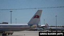 Avion severnokorejske kompanije Air Koryo na aerodromu u Pekingu 22. avgusta 2023.