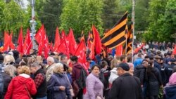 Opoziția pro-rusă a marcat Ziua Victoriei prin marșuri separate, sfidând legea care interzice panglica Sf. Gheorghe