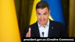 Prim-ministrul Spaniei, Pedro Sánchez, în timpul vizitei în Ucraina, Kiev, 1 iulie 2023