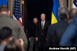 Джо Байден и Владимир Зеленский на пресс-конференции в Вашингтоне 12 декабря