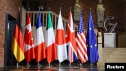 Також міністри G7 підтвердили наміри про надання допомоги країнам, які прагнуть диверсифікувати своє постачання.
