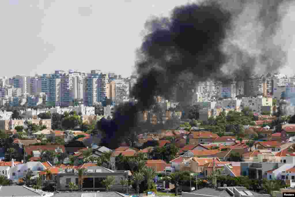 Orașul&nbsp;Ashkelon, situat în sudul Israelului, a fost puetrnic lovit de&nbsp;bombardamentele cu rachete care au fost lansate din Gaza. 7 octombrie 2023. REUTERS/Amir Cohen