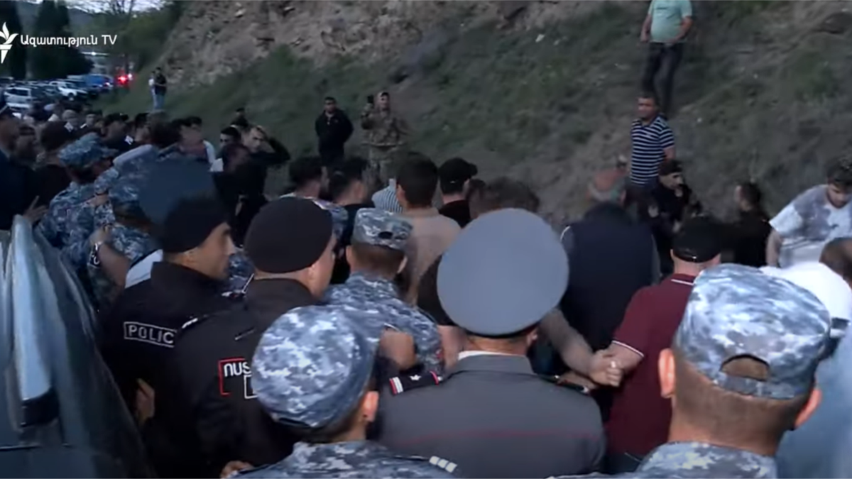 Armenians Arrested Over Protests Against Land Handover To Azerbaijan - Vimarsana News
