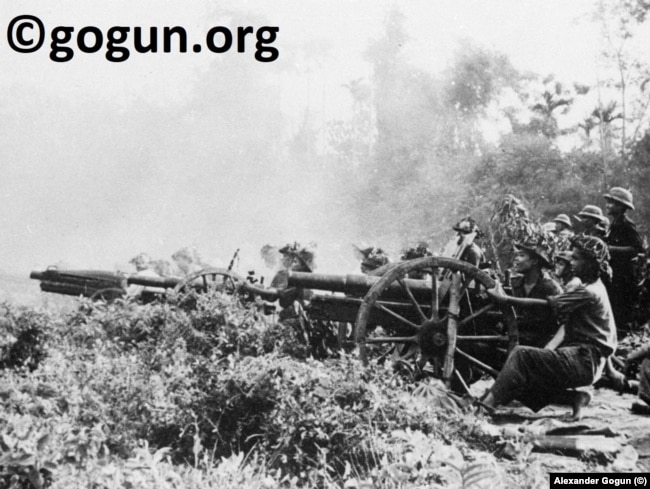 Трофейная артиллерия вьетнамской Народной армии, 1952 г. Архивный снимок, копия А. Гогуна