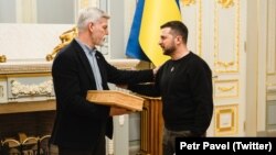 Чешкиот претседател Петр Павел и украинскиот претседател Володомир Зеленски