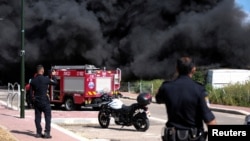 آتش‌سوزی ناشی از اصابت برخی از موشک‌های پرتاب شده از جنوب لبنان به خاک اسرائیل
