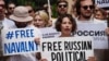 В России более ста задержанных на акциях в поддержку Навального 