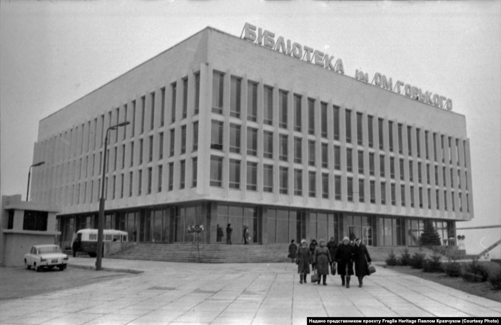 Una foto d'archivio della Biblioteca scientifica universale regionale di Kherson di Oles Gonchar